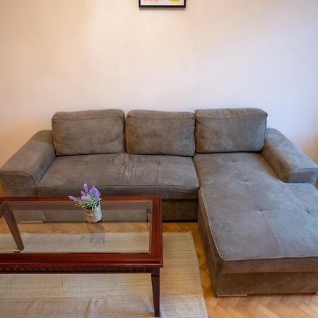 Spacious 1Bdr Apartment Near City Center Sofía Exterior foto